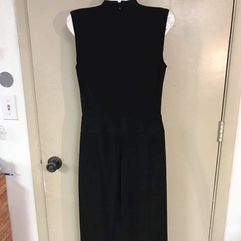 Calvin Klein brand size small black dress has a V neckline very beautiful - Picture 2 of 4
